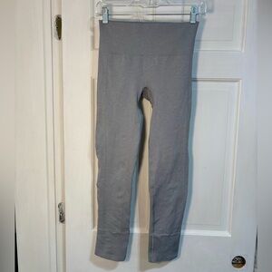 Lululemon Tights Size 4 Ribbed Cuffed Leggings